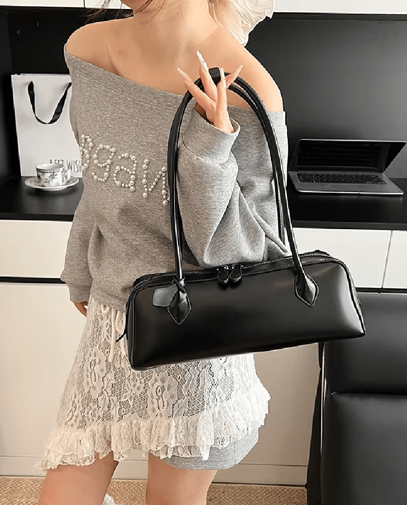 Emily Vintage Leather Baguette Bag