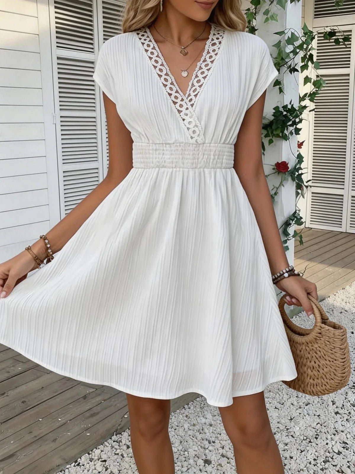 SOKYND Daniela French Lace V-Neck Fitted Dress DressesSOKYND-609175-DEF-S-01271S