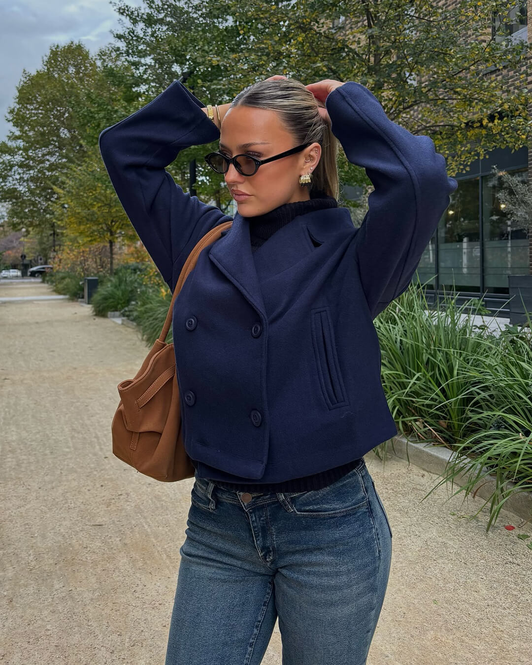 SOKYND Vannie Short Double-Breasted Coat in Navy Blue